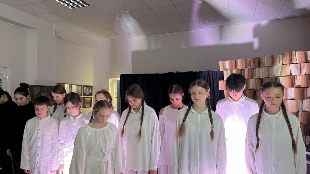 Детство, опалённое войной, показали в своём спектакли юные студийцы Ставрополя