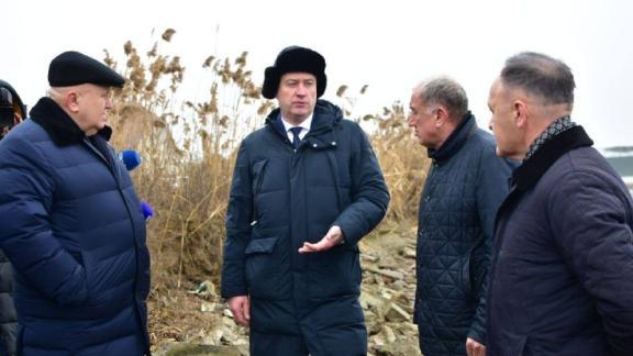 В Буденновском округе Ставрополья началось берегоукрепление озера Буйвола