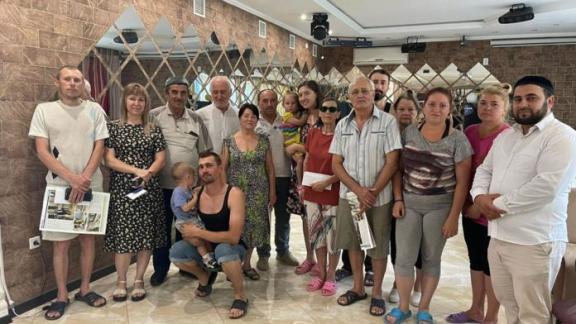 Мусульмане Зеленокумска провели благотворительную акцию для переселенцев с Украины