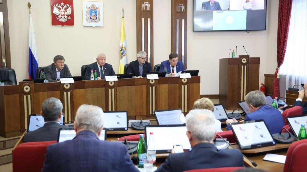 В Думе Ставрополья представили прогноз социально-экономического развития края