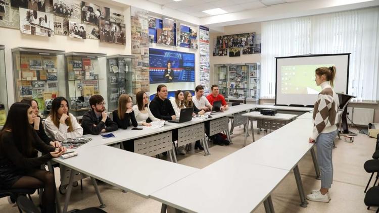 Студентам из многодетных семей Ставрополя компенсируют половину стоимости обучения