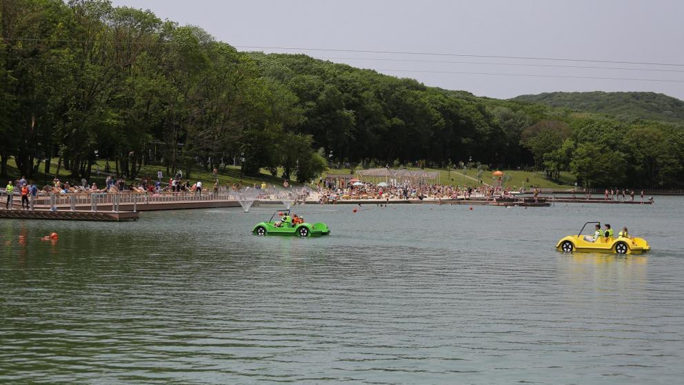 Пляж на Комсомольском пруду Ставрополя переходит на новое расписание