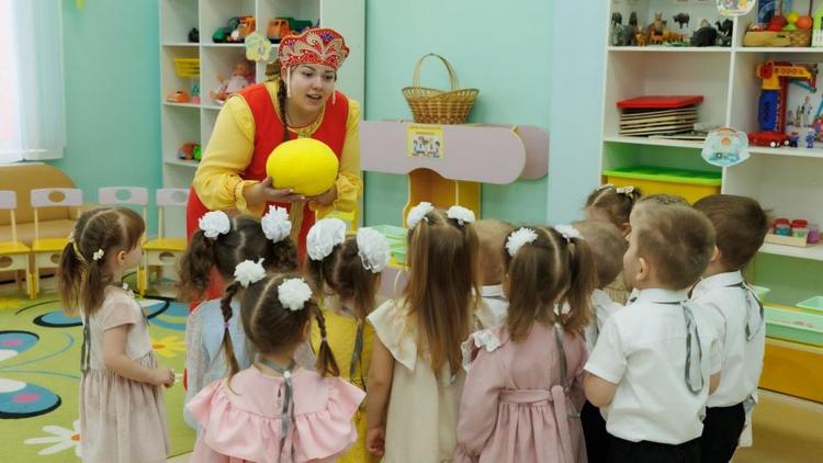 Педагогов Ставрополя приглашают принять участие в конкурсе по воспитанию имени Марка Васякина