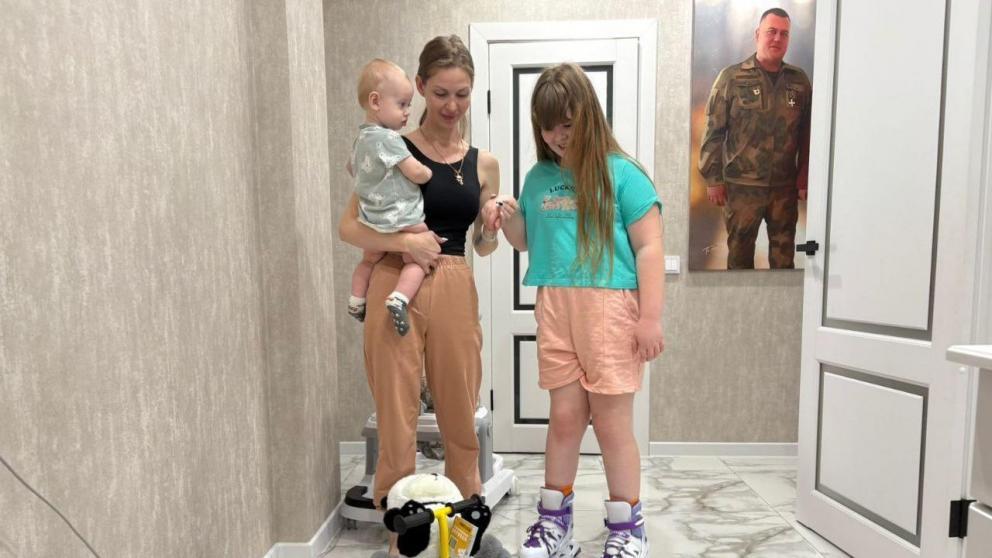 Мэр Ессентуков навестил семью погибшего на СВО героя