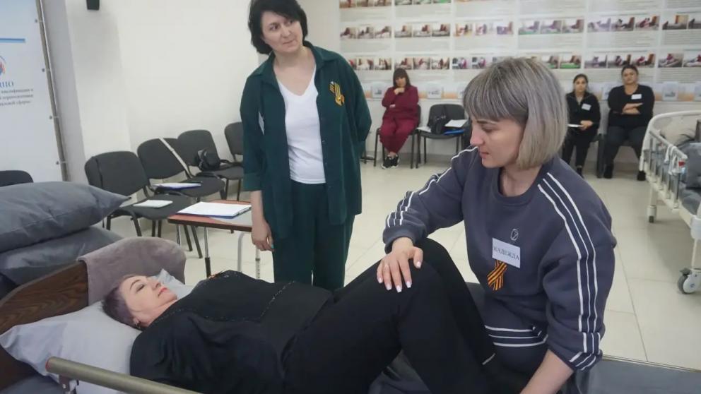 На Ставрополье открыт набор на обучение помощников по уходу