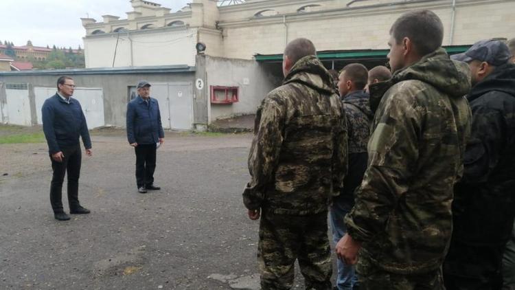Кисловодчане передали очередную партию необходимых вещей мобилизованным
