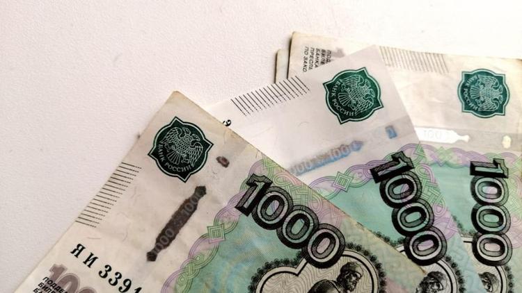 В Невинномысске работодатель отдал сотрудникам долги по зарплате
