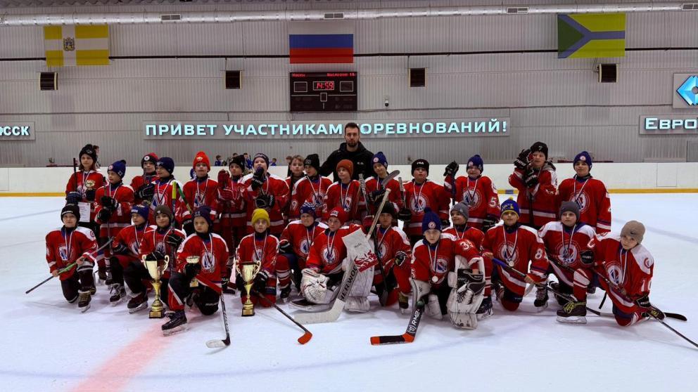 Хоккеисты ставропольской школы зимних видов спорта получили медали в Невинномысске и Армавире