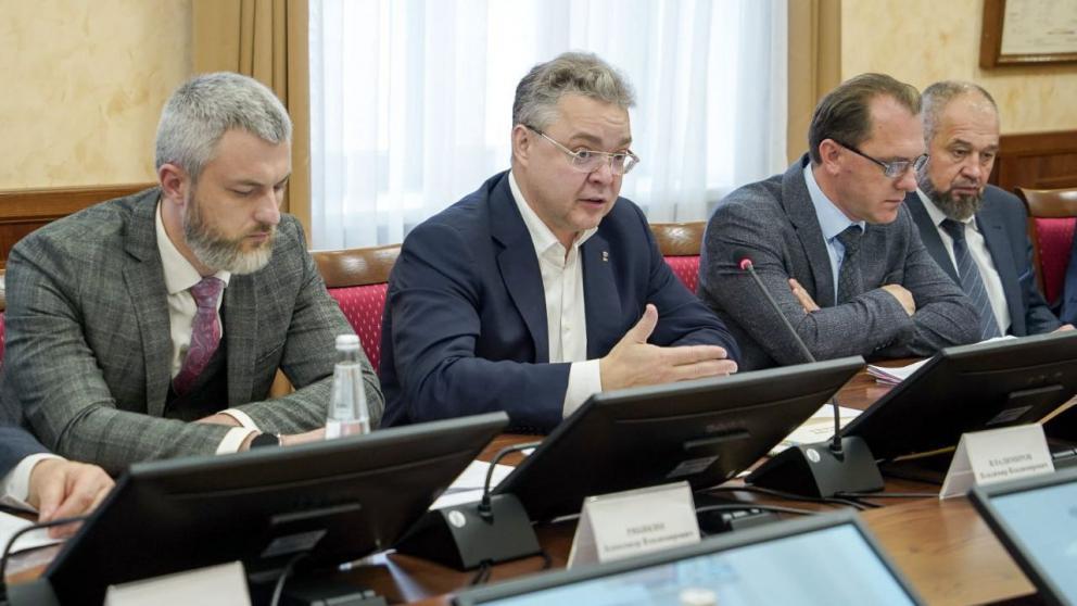 Глава Ставрополья встретился с активистами Народного фронта