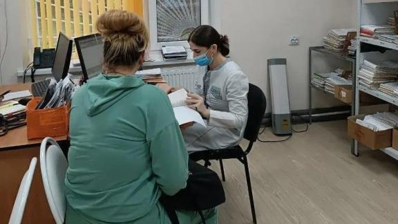 Мобильная бригада медиков осмотрела жителей села Дубовка