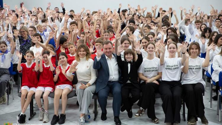 Глава Ставрополя встретился со школьниками 