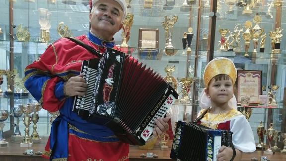 Восьмиклассница из Ставрополя представит в музее свою коллекцию музыкальных инструментов