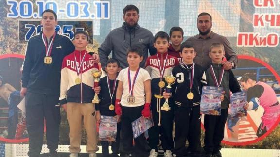 Кикбоксеры из Кисловодска показали высокие результаты на межрегиональном турнире