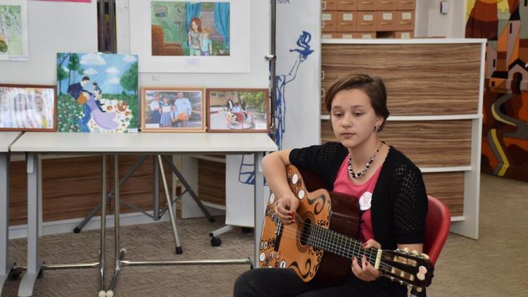 В Петровском округе Ставрополья назвали имена победителей фестиваля творческой молодёжи