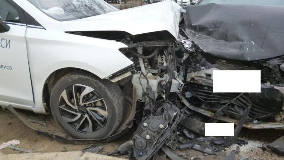 Водитель легковушки пострадал в ДТП в Ставрополе