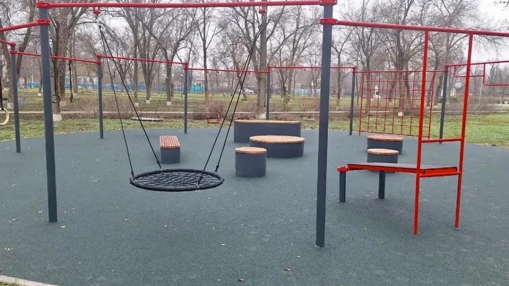 В селе Малая Джалга открыли современную детскую спортивно‑игровую площадку