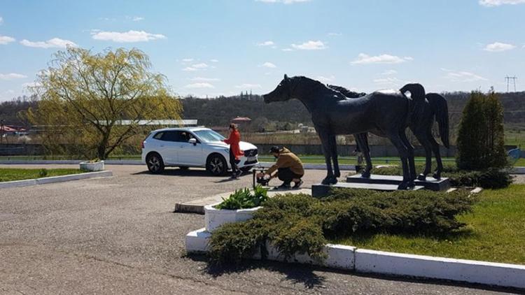 «Орёл и Решка» на КМВ: что купила Жанна с золотой картой