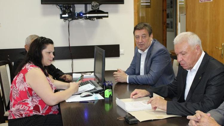На Ставрополье подал документы для регистрации кандидат в губернаторы от КПРФ
