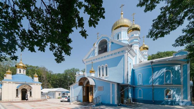 На Ставрополье напомнили о выходном дне в Радоницу