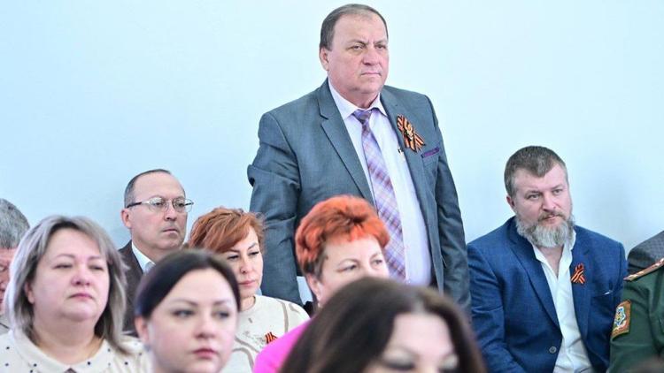 В Будённовском округе к 1 мая планируют завершить ямочный ремонт дорог