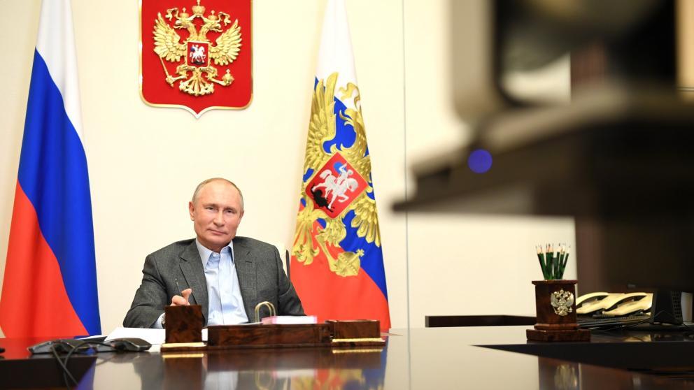 Президент РФ встретился с финалистами конкурса «Доброволец России - 2020»