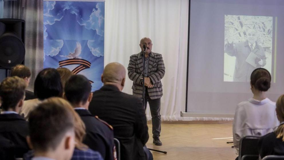 В Невинномысске презентовали книгу о событиях на Украине