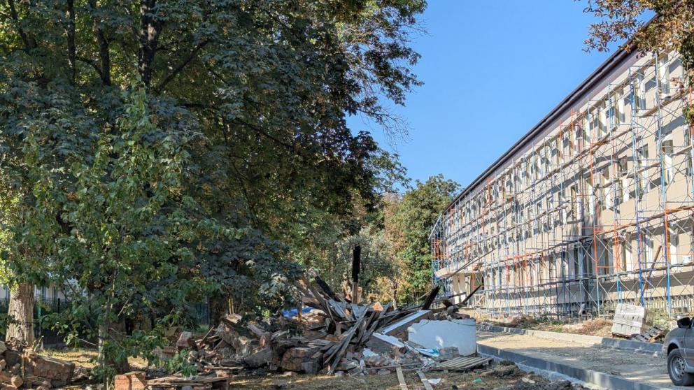 В школе № 4 в Ессентуках подрядчик перестал выходить на связь