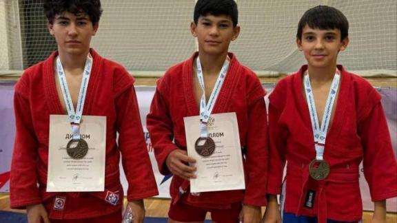 Новоселицкие самбисты завоевали медали на краевых соревнованиях