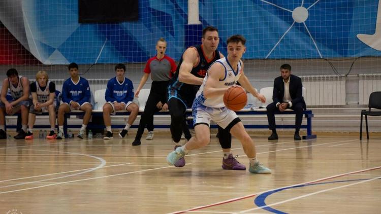 Баскетболисты «Южного слона» проиграли в родных стенах