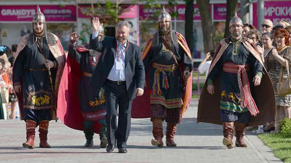 Славянский форум искусств «Золотой Витязь» открылся в Ставрополе. Кто приехал?