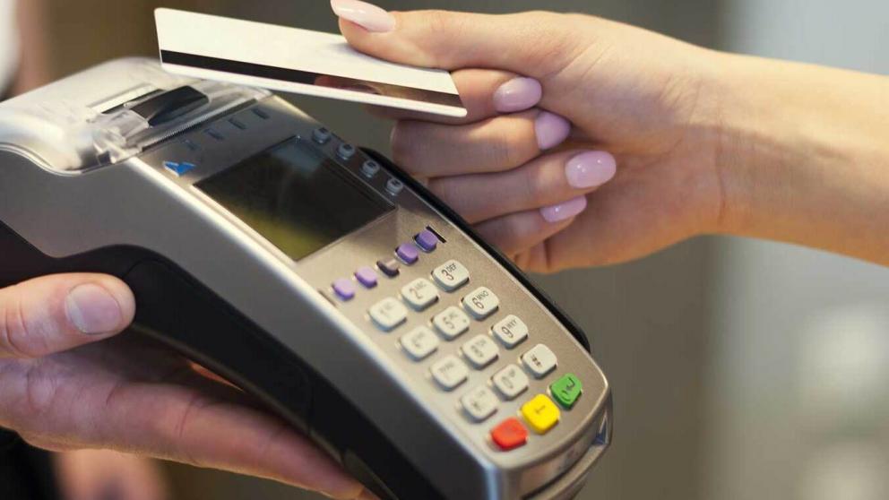 Банк «Открытие»: средний чек покупок на 8 марта вырос на 15%