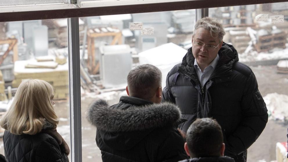 Глава Ставрополья поручил начать подбор педагогов для строящейся школы в Ессентуках