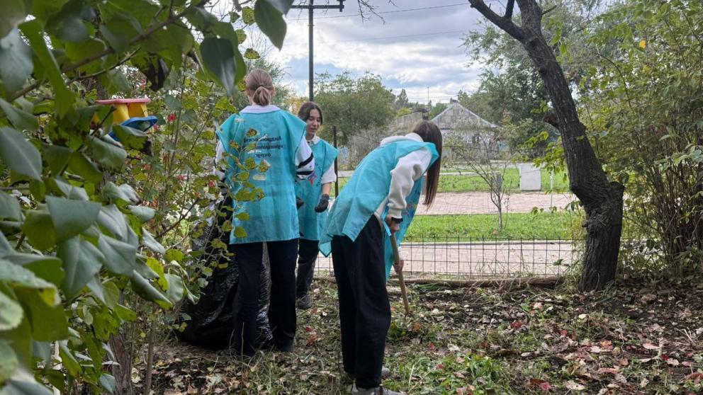 В Андроповском округе волонтёры поздравили с днем рождения вдову ветерана ВОВ