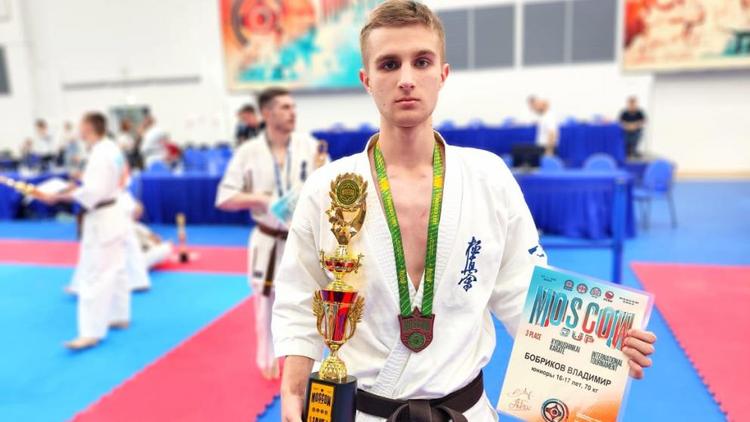 Ставропольский спортсмен стал призёром международного турнира по каратэ