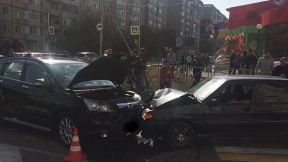 Участник ДТП в Ставрополе устроил дебош и пытался сбежать