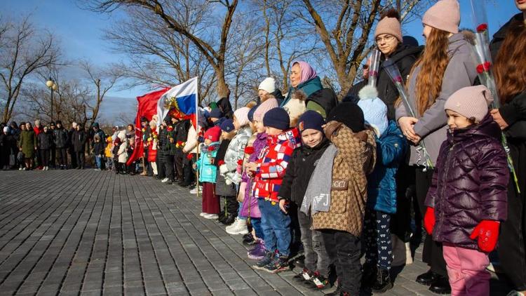 В Новоалександровском округе Ставрополья благоустроили парковую зону