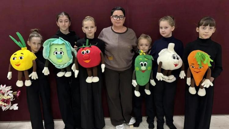 Руководитель театра в Апанасенковском округе Ставрополья победила в конкурсе