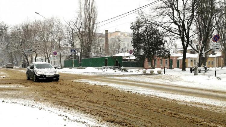 Глава Ставрополья поручил оперативно завершить подготовку к весеннему «ямочному» ремонту дорог