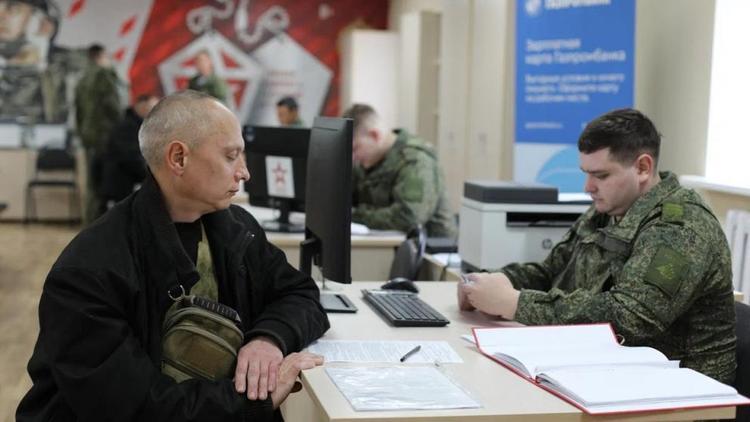 Тысячи жителей Ставрополья вступили в ряды Вооружённых Сил России в 2025 году