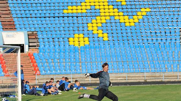 Проблемы стадиона и футбольного клуба «Динамо» Ставрополь» обсудили на федеральном уровне