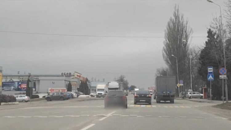 На Ставрополье около 200 водителей выехали на встречную полосу за три дня