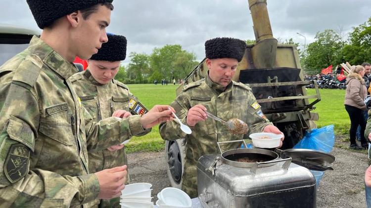 Гостей и жителей Предгорья угостят кашей и шулюмом на Дне округа