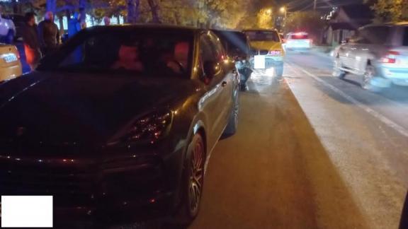 Три человека пострадали в ДТП с четырьмя автомобилями в Ставрополе