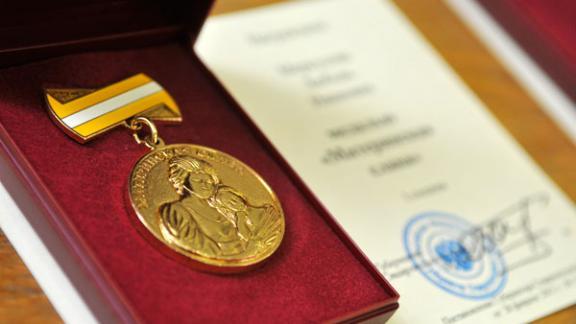 Депутаты обсудят проект закона об увеличении премий обладателям медали «Герой труда Ставрополья»