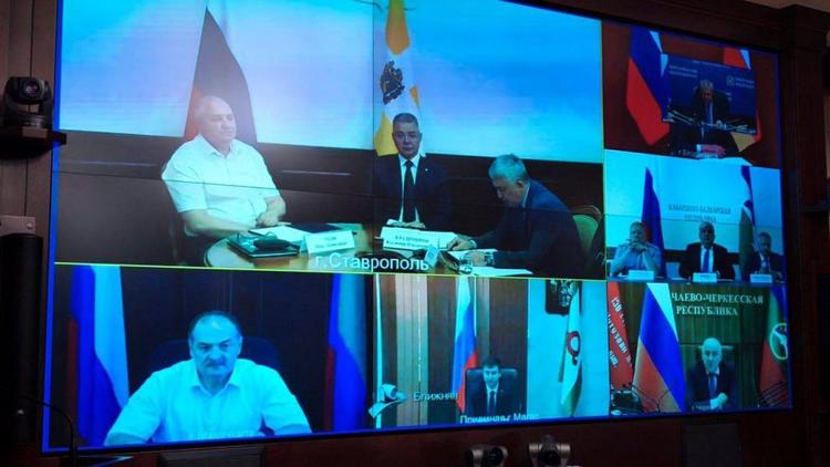 Губернатор Владимиров: Ставрополье взаимодействует с регионами СКФО по вопросам безопасности