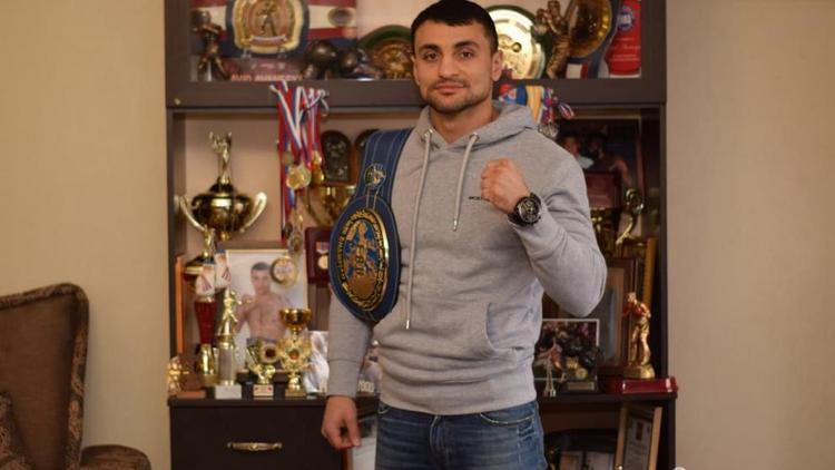 Пятигорский боксёр Давид Аванесян собирается побороться за звание чемпиона мира