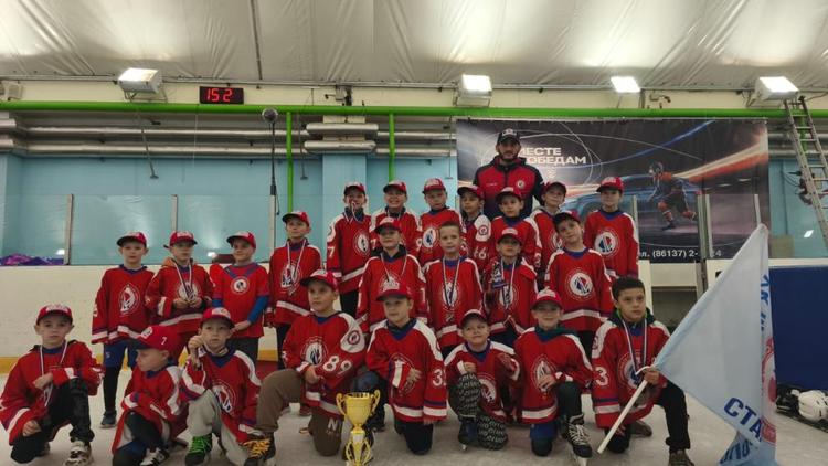 Юные ставропольские хоккеисты получили бронзу в Краснодарском крае 