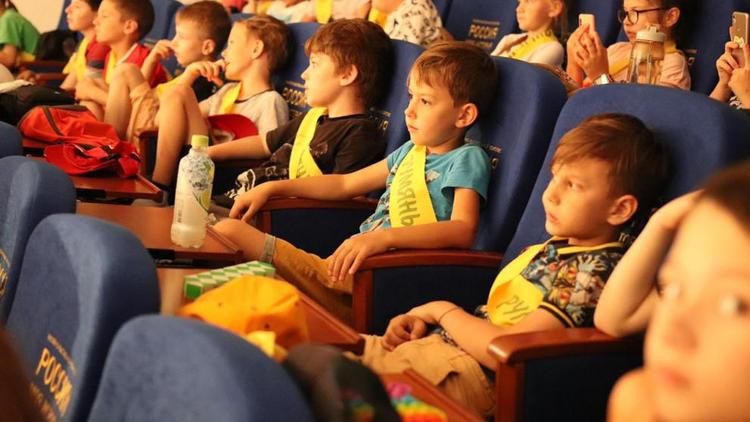 Благотворительные спектакли проводит Ставропольский краевой театр кукол
