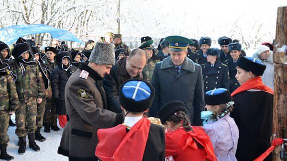 Казачий хутор развернулся рядом с кадетской школой имени генерала А. Ермолова в Ставрополе