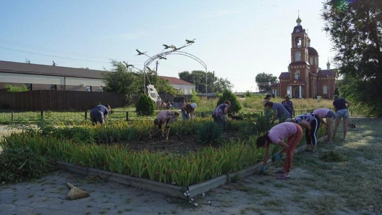 В поселениях Грачёвского округа Ставрополья прошёл субботник